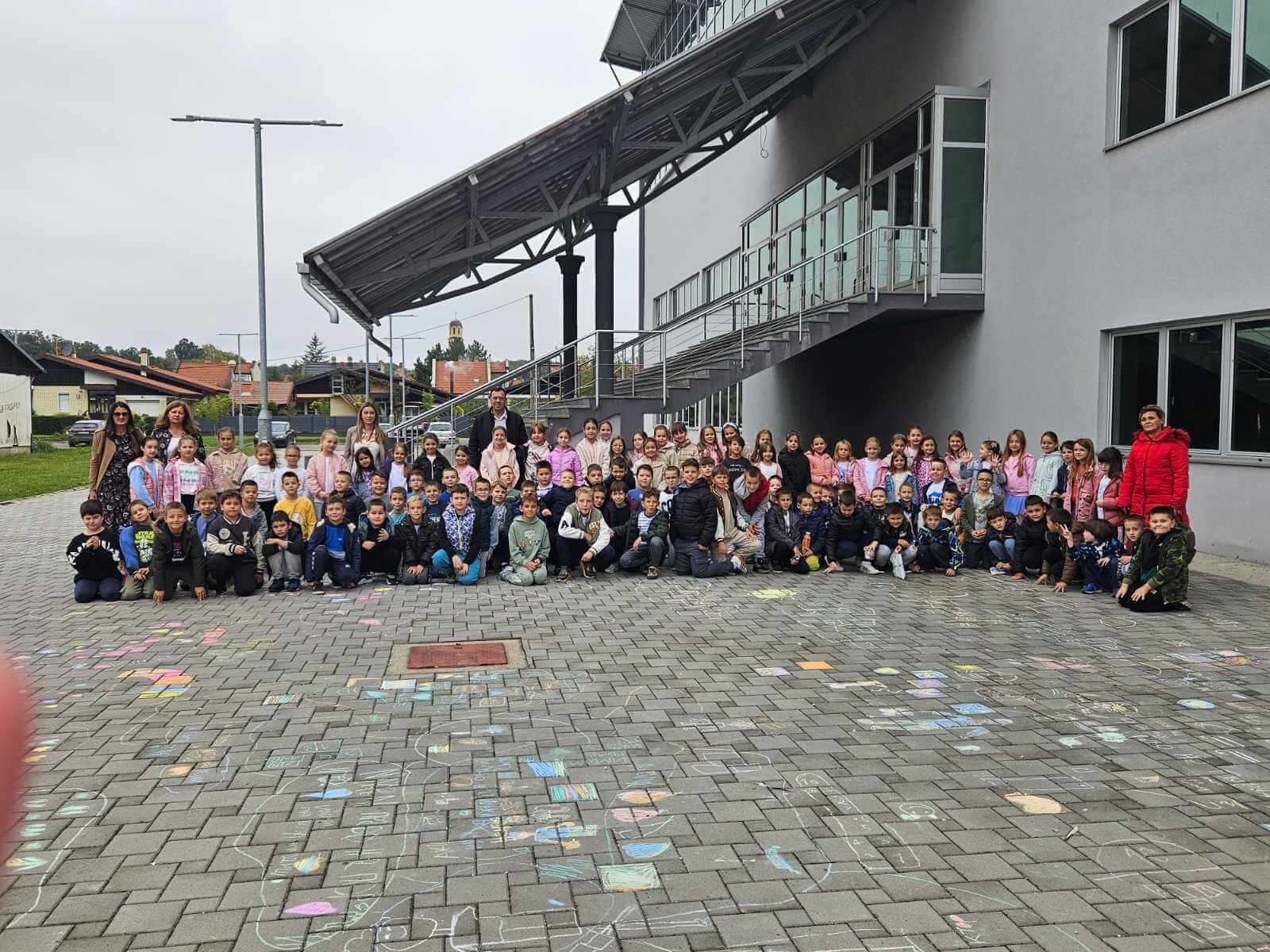 Срећа и машта на маскенбалу! 🎭✨