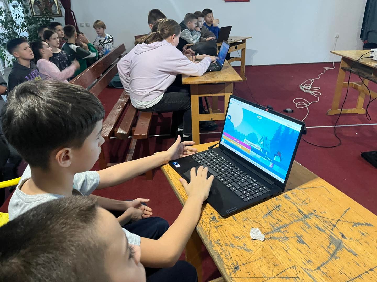 Савјет ученика је организовао активности поводом новогодишњих празника